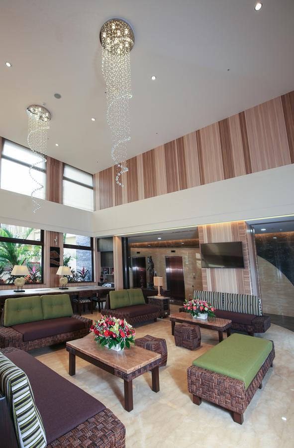 Darlon Hotel Hsinchu stad Exteriör bild