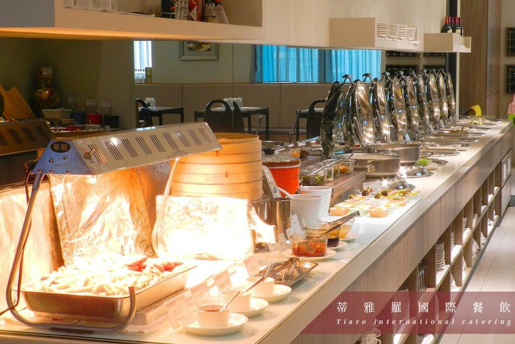 Darlon Hotel Hsinchu stad Exteriör bild